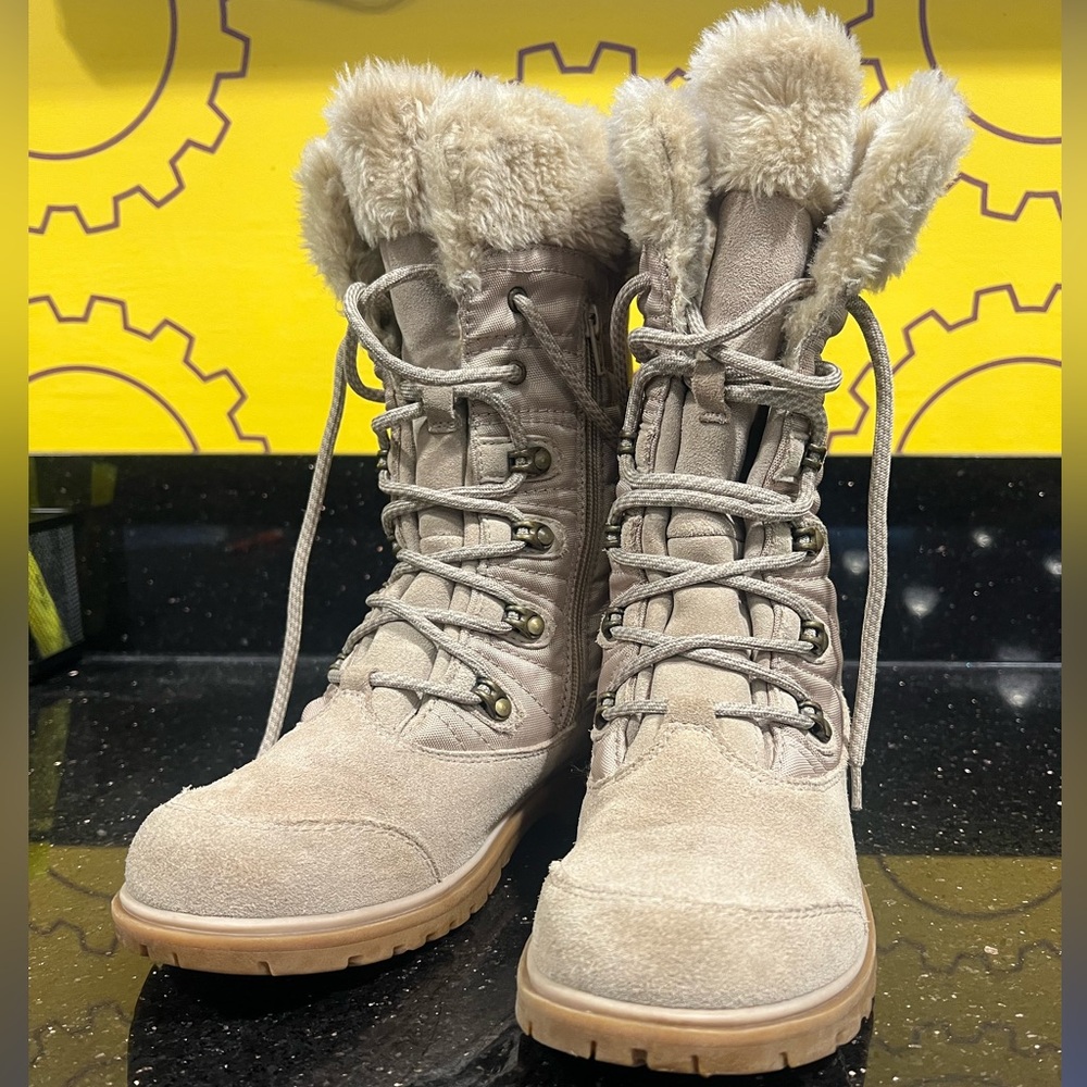 BareTraps Women’s Tan Snow Boots | Size 7 (SOLD)